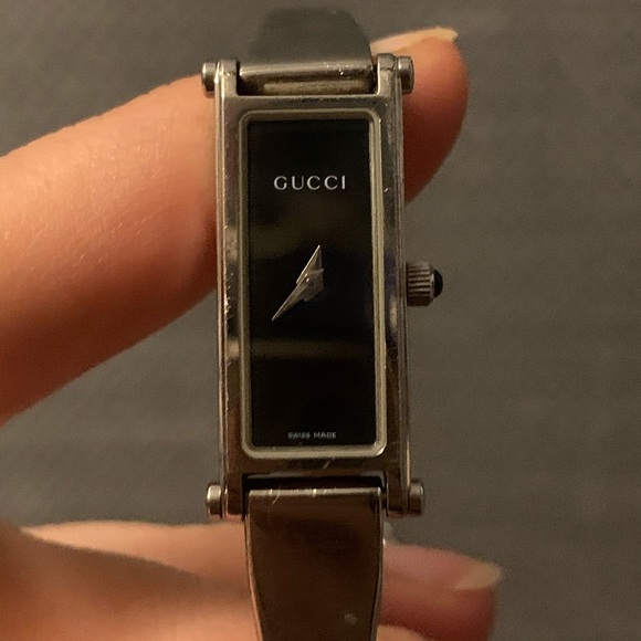 Gucci Vintage Watch with Box & Duster - Picture 8 of 13